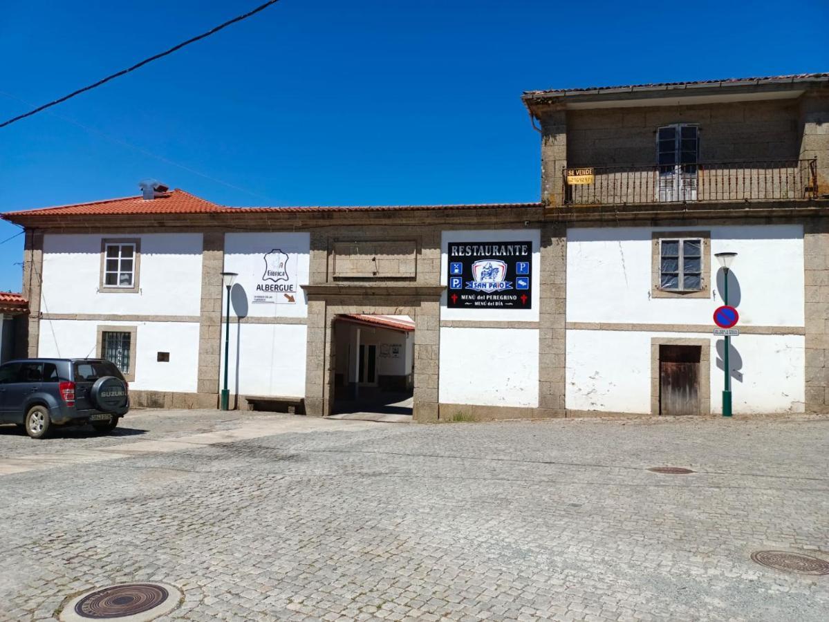 Albergue A Fabrica Lavacolla Εξωτερικό φωτογραφία